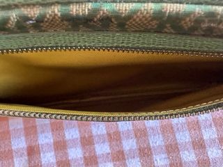 Bolso monedero DKNY verde