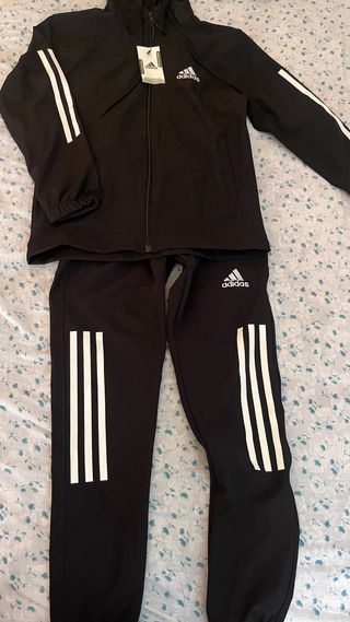 Chándal Adidas Negro con Rayas Blancas