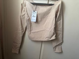 Top asimétrico beige manga larga S