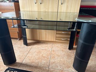 Mesa de cristal moderna