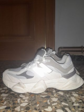 Zapatillas deportivas talla 38 cada una 30  euros 