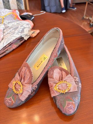Traje Fallera Niña Talla 10, siglo XVIII, brocado 