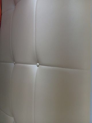 Cabecero de cama beige