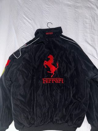 Chaqueta Ferrari Negra y Roja