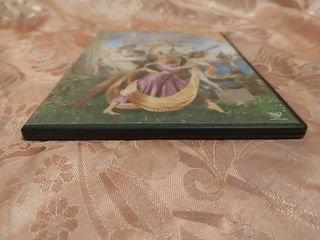 DVD O poveste încâlcită Disney