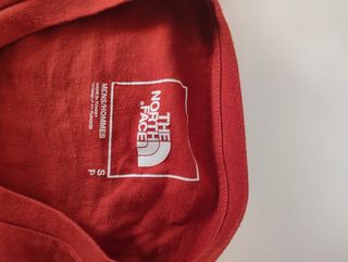 Camiseta The North Face Roja