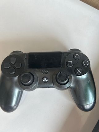 PS4 (PlayStation 4) negra