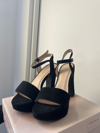 Sandalias de tacón negras