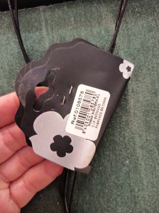 Colgante con varios abalorios