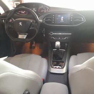 Peugeot 308 2016