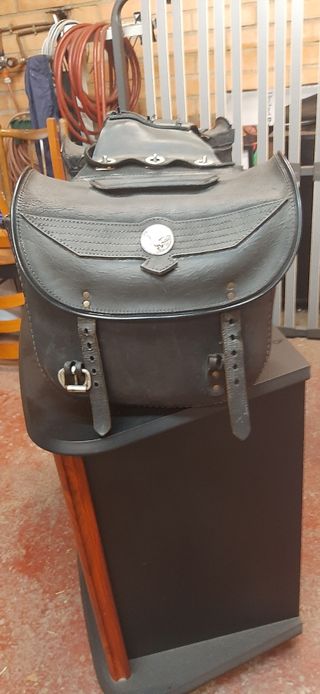 Alforjas de cuero antiguas