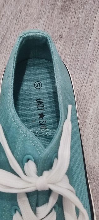 Zapatos unisex infantiles talla 37