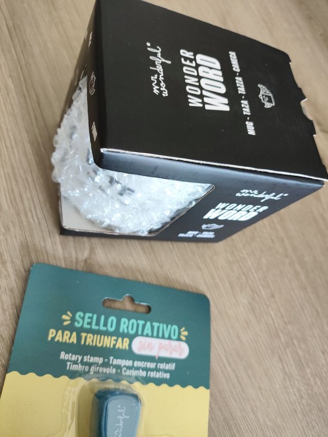 Conjunto de 2 Mr Wonderful Itens: Taça e Carimbo