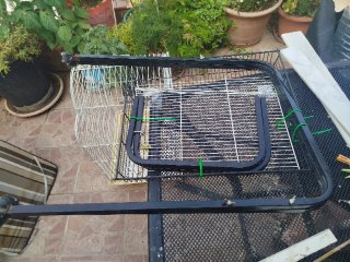 Jaula grande para ninfas/cotorras con pie y ruedas