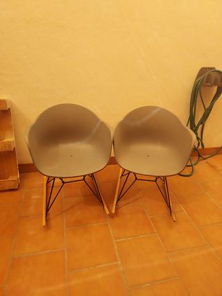 Silla mecedora moderna