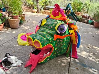 Cabeza de dragón para disfraz