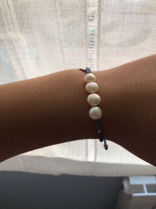 Pulsera Tous perlas y nudos corredizos azul
