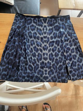 6 vestidos de fiesta y falda. Diferentes marcas