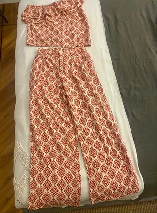 Conjunto top y pantalón estampado