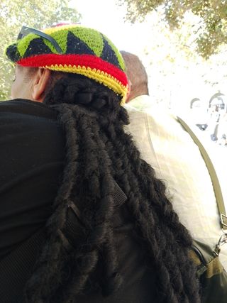 Gorro Rasta con extensiones pelo
Hand made