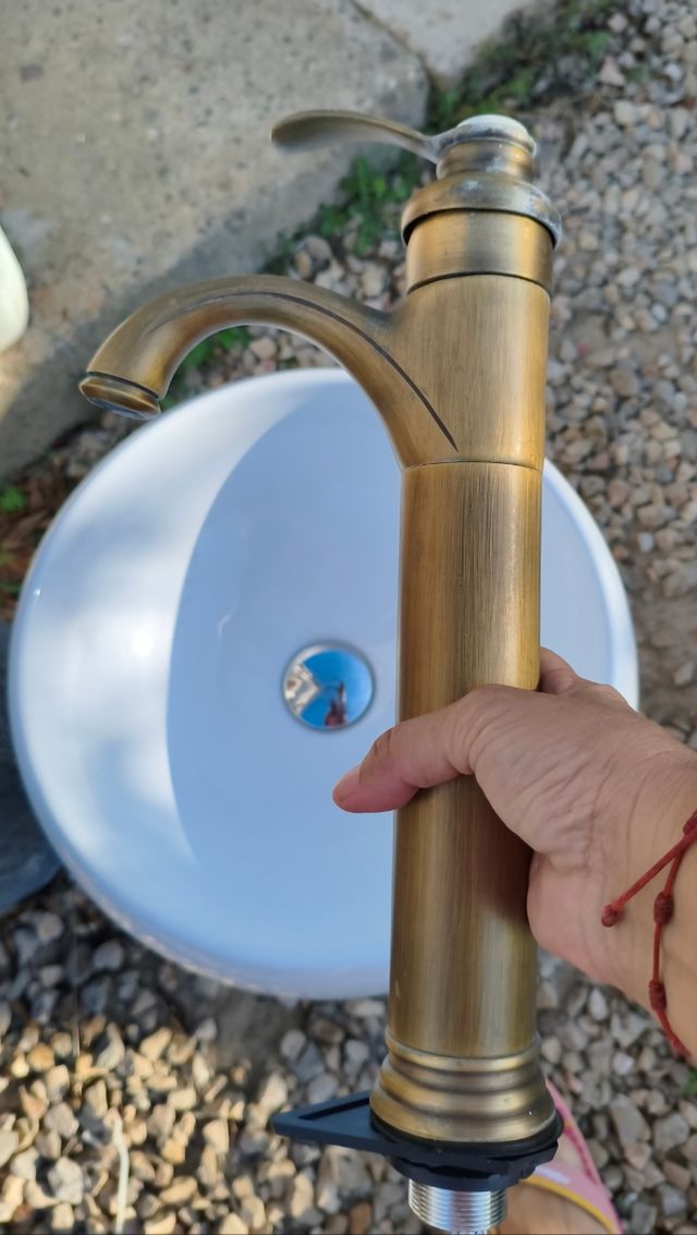 Grifo alto para lavabo o cocina