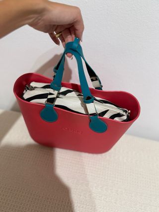 Bolso O bag rojo y turquesa