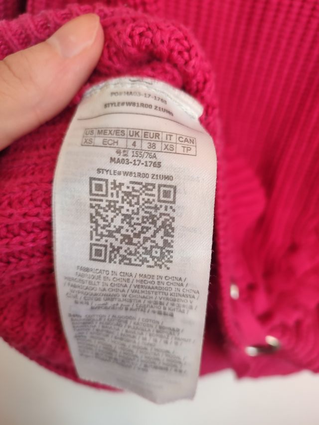 Jersey Guess Fucsia con Cordones