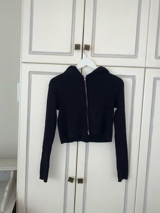 Jersey Negro Cremallera Capucha