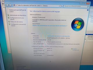 PC Pentium 4 2.66GHz 2.5GB RAM 120GB HDD con asa