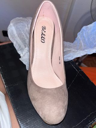 Zapatos de tacón Bello talla 38