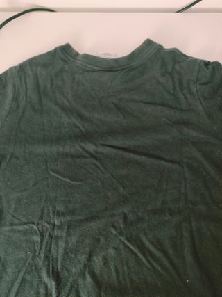 Camiseta Nike negra con logo