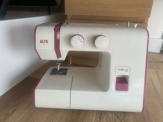 Máquina de coser Alfa Next 30