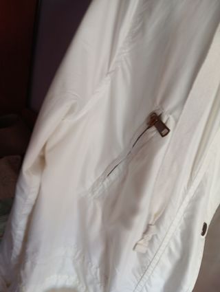 Parka n de nube blanca