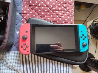 Se vende Nintendo switch con accesorios Urgente 