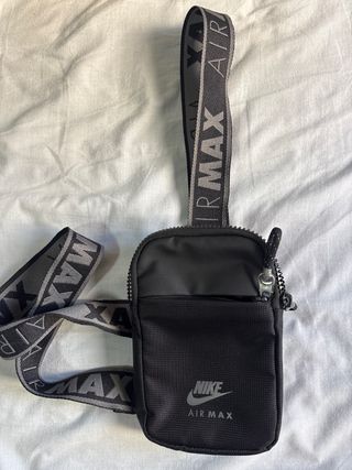 Riñonera Nike Air Max Negra