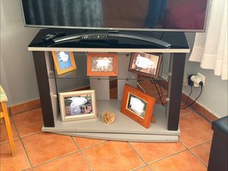 Mueble TV madera y cristal