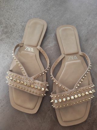Sandalias Zara Beige Tachuelas