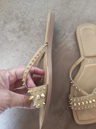 Sandalias Zara Beige Tachuelas
