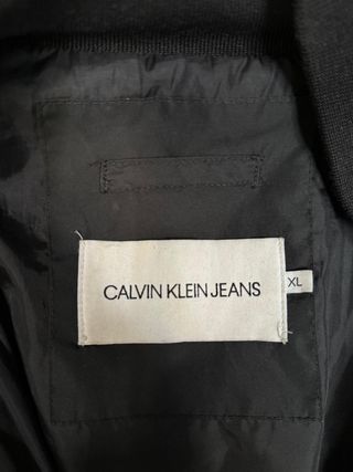 Chaqueta Bomber Calvin Klein Jeans Negra