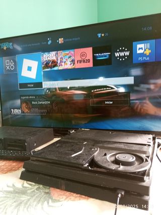 PS4 Pro Negra FUNCIONAL