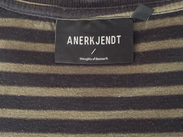 Camiseta Anerkjendt rayas con piña T/L