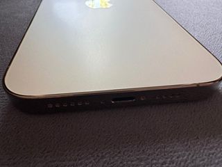 iPhone 14 Pro Max Dorado