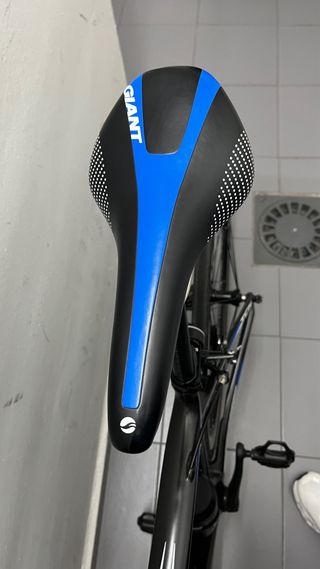 Sillín Giant Velo Negro/Azul
