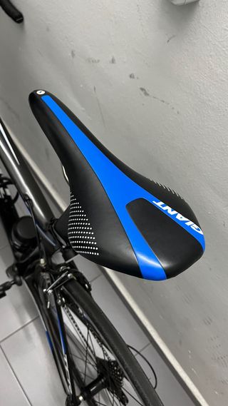 Sillín Giant Velo Negro/Azul