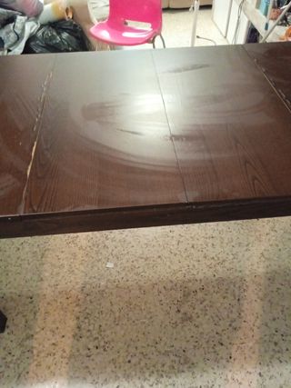 Mesa extensible de madera