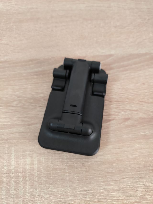 Soporte ajustable para móvil y tablet