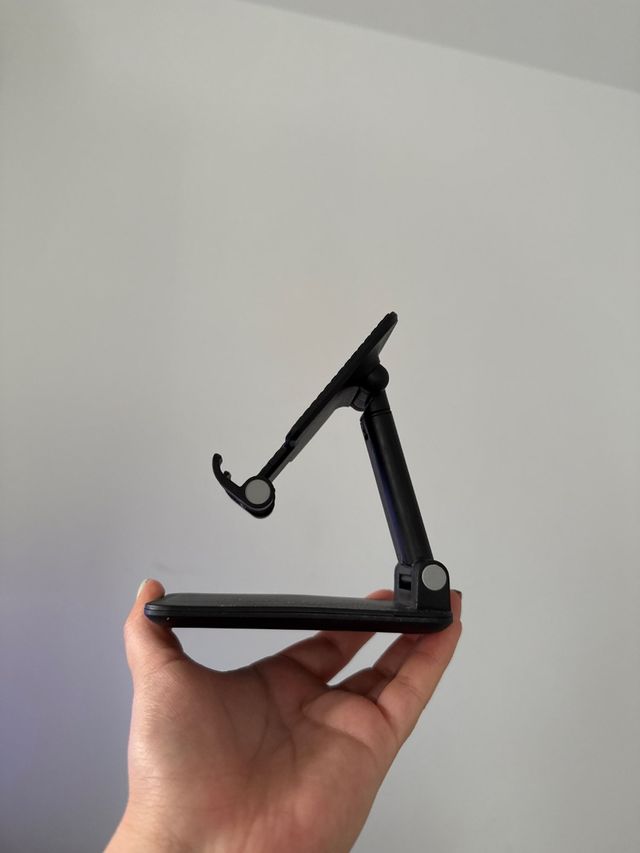 Soporte ajustable para móvil y tablet