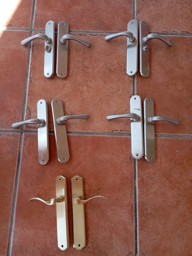 Manivelas y manillas para puertas