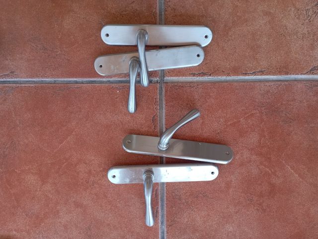Manivelas y manillas para puertas