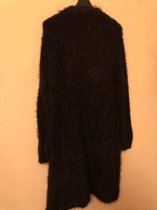 Maxi maglia nera con tasche